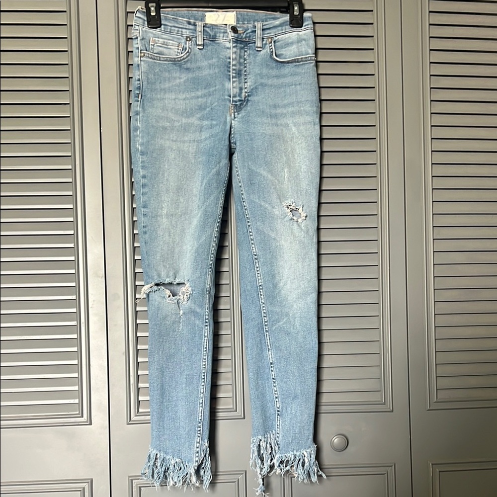 We the Free : Women's Distressed Blue Jeans - 27